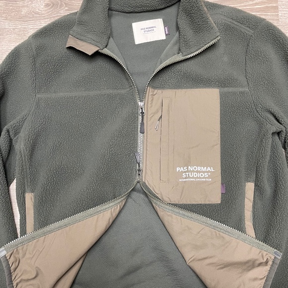 Pas Normal Studios Off-Race Fleece Jacket Medium - Picture 2 of 4